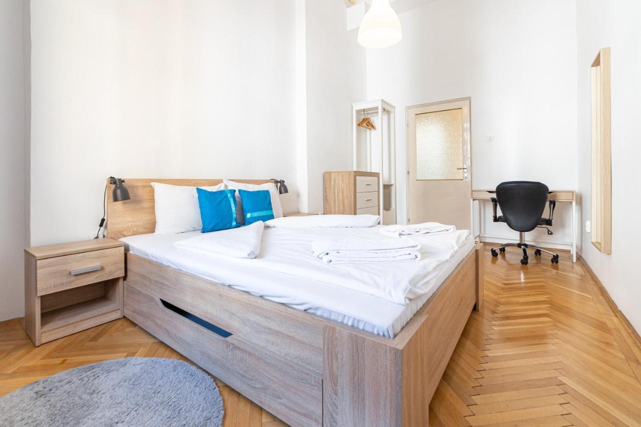 W25 Smart Apartment Будапеща Екстериор снимка